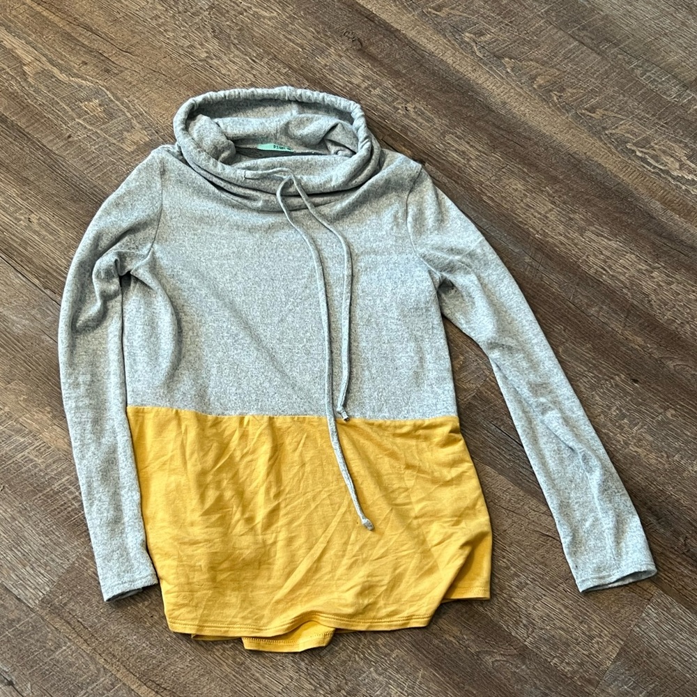 Women’s Long Sleeve cowl neck